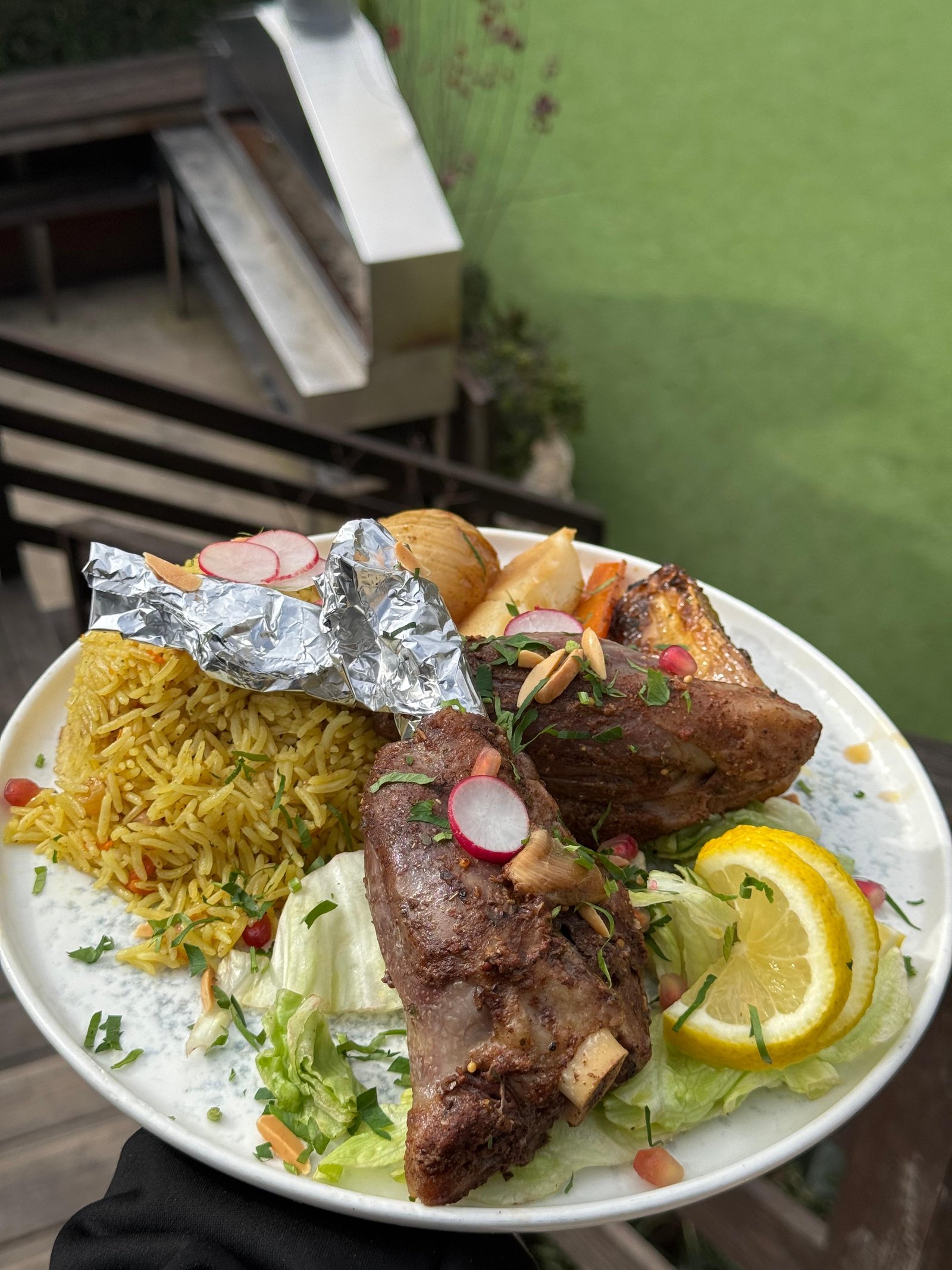 موزة خروف